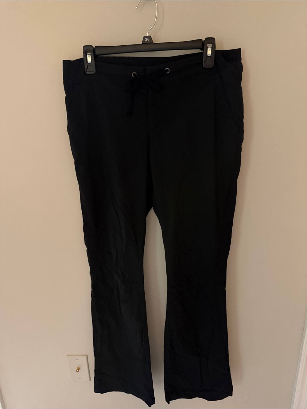 Columbia Black Women’s zip & snap pants